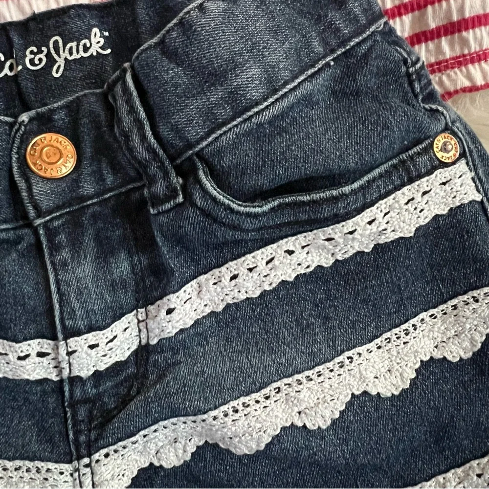 Girls 5T Cat & Jack Striped Top and Lace Denim Shorts